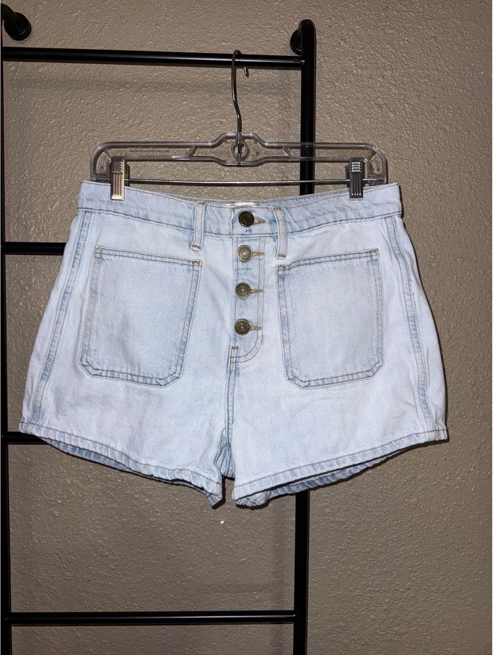 FRAME Light Wash Denim High-Waisted Button-Fly Shorts Size 28